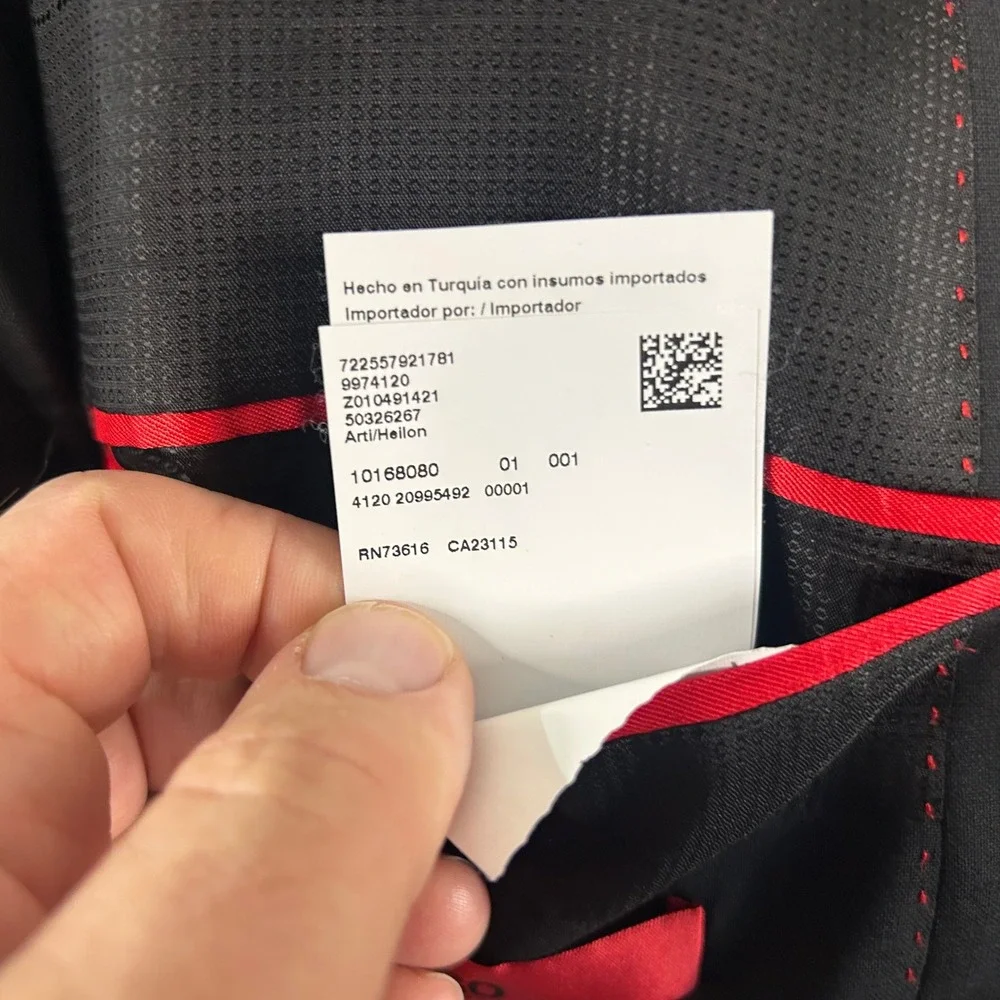 Hugo Boss 38R Arti Heilon Sport Coat Wool Blend Black Two Button Double Vented